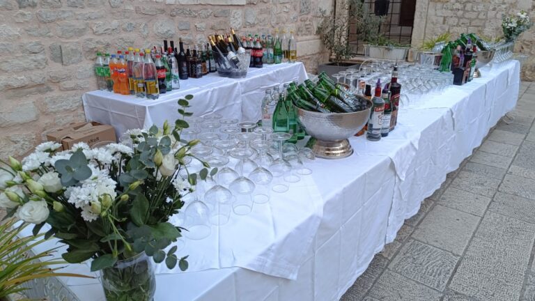 Wedding catering in front of the hotel