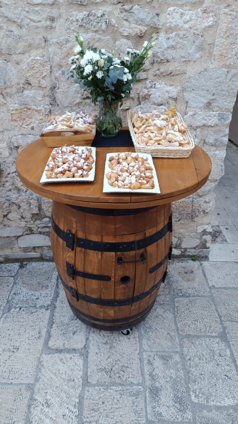 Wedding catering in front of the hotel