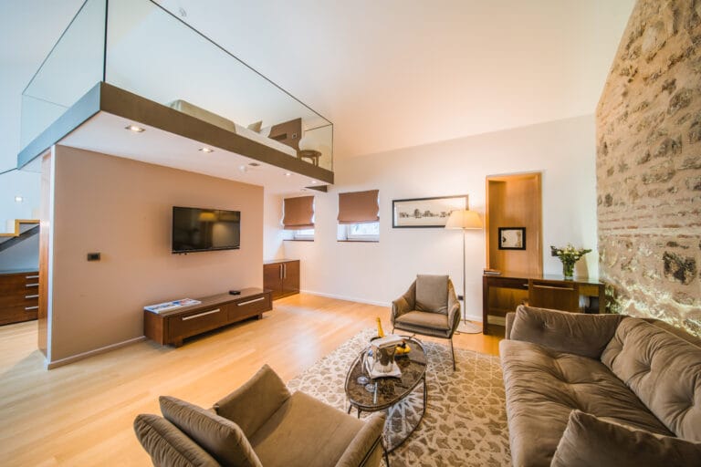Luxury suite