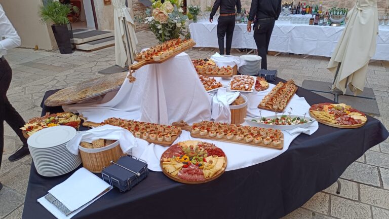 Wedding catering in front of the hotel