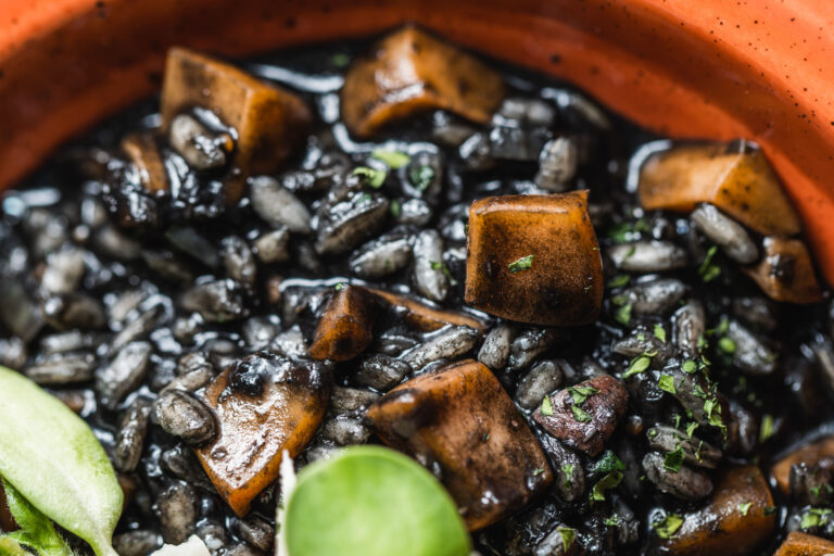 Black risotto